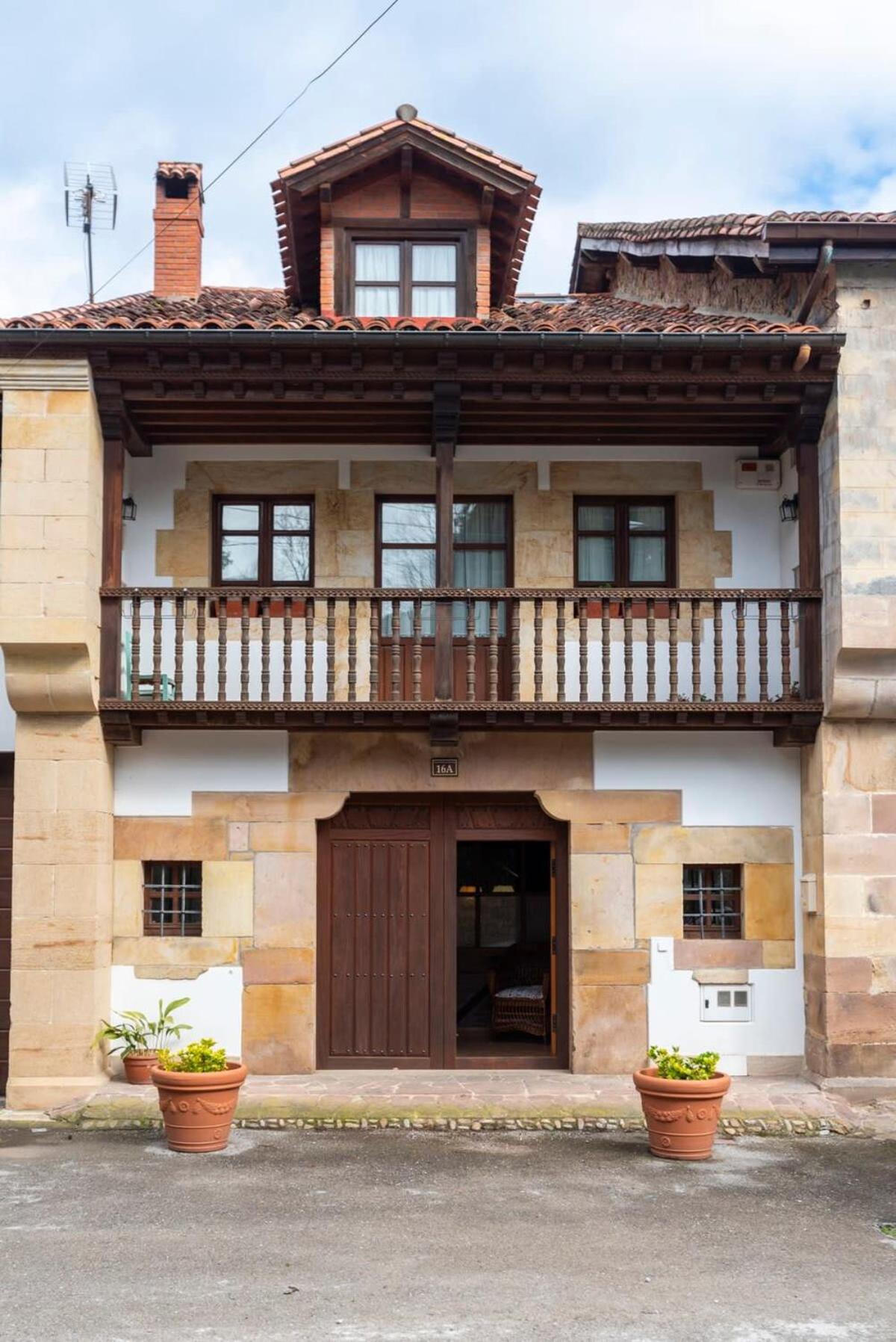 Casa Rural La Carlota Renedo De Cabuerniga المظهر الخارجي الصورة